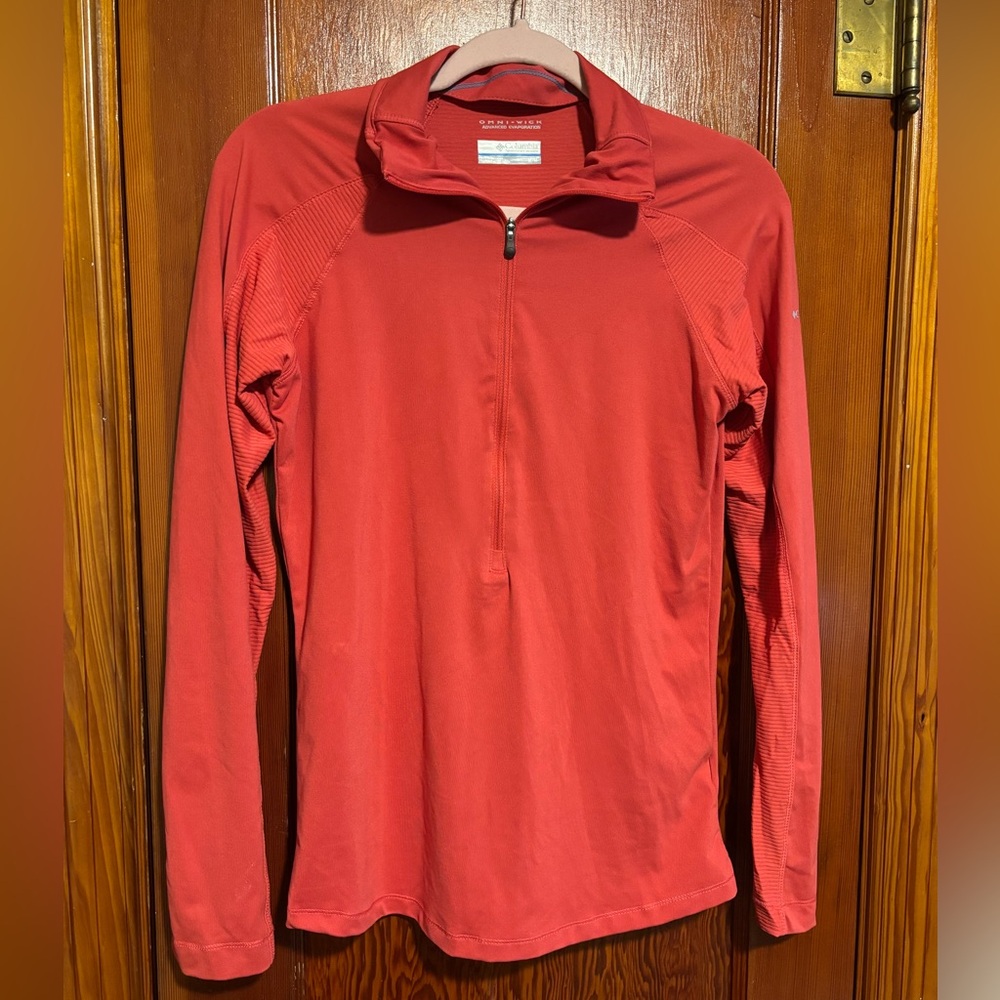 COLUMBIA Omni-Wick Coral Red Long Sleeve Quarter Zip Pullover Womens Size Medium